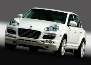 cayenne957_weiss_mit_streben_600x430__69815_zoom